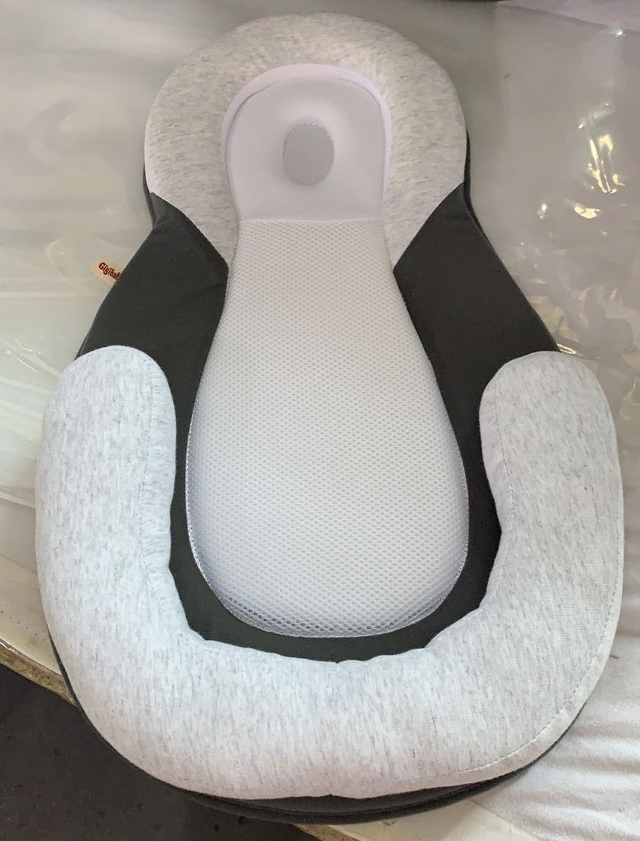 Portable Folding Newborn Travel Bed